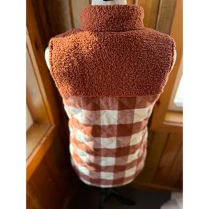 Maurices‎ Womens Plaid Sherpa Lined Vest Size S Rust White Quilted Gilet thumbnail 2