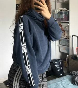 Victoria's Secret PINK Sweatshirt thumbnail 3