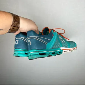 On Cloud | Running Teal and Orange Women's Sneakers 10.5‎ thumbnail 3