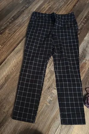 Old navy dress pants thumbnail 1