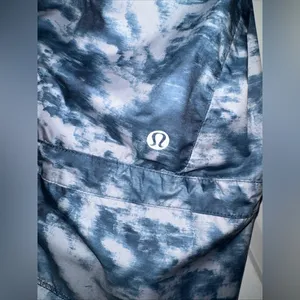 Lululemon Miss Misty Jacket II Lightweight Hooded Windbreaker Size 4 thumbnail 7