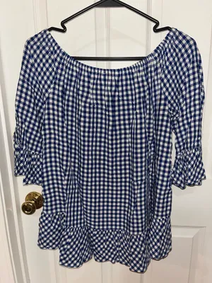 Boutique thumbnail 2