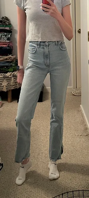 Abercrombie 90s Ultra High-Rise Straight Jeans thumbnail 1