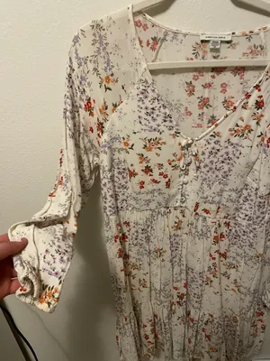 White Size M thumbnail 2