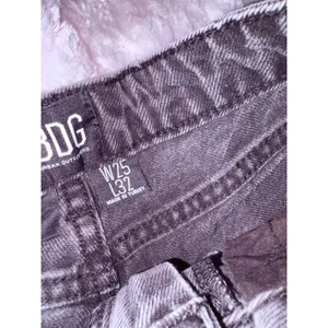 BDG Urban Outfitters Black Distressed Denim Mom Skirt Frayed‎ Hem Size W25 L32 thumbnail 8