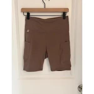 Halara Brown High Waisted Biker Shorts with Pockets Womens Size Medium NWT OG5UC thumbnail 2