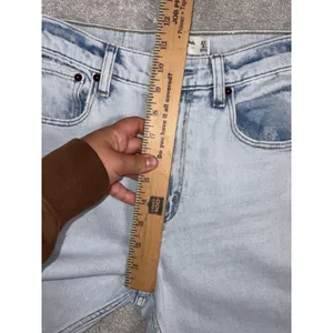 Abercrombie Fitch The Slim Straight Ultra High Rise Light Wash Denim Jeans 27/4s thumbnail 9