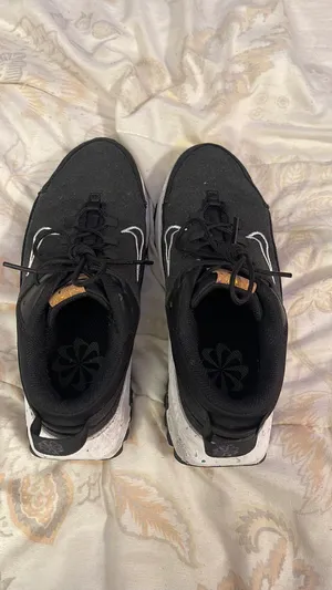 Nike Shoes thumbnail 2