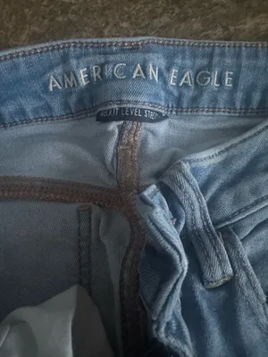 American Eagle Jeans Ripped thumbnail 2