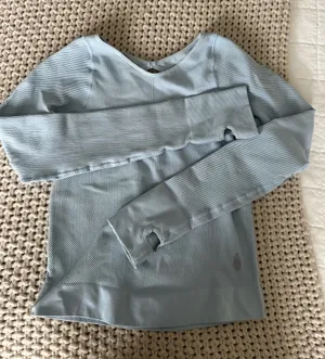 Free People Movement top thumbnail 1