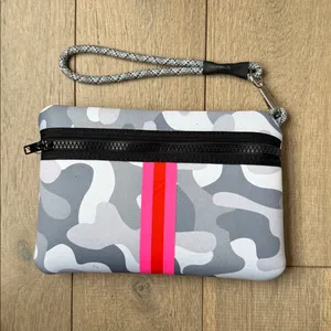 Haute Shore Greyson Tote & Wristlet Gray thumbnail 5