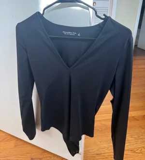 Abercrombie & Fitch Black V-Neck Long Sleeve Bodysuit thumbnail 1