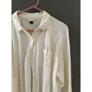 Universal Thread Womens XL Linen Blend Striped Button‎ Down Shirt Yellow White thumbnail 2