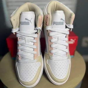 Puma Womens Rebound LayUP SL High Top Sneaker US 6 thumbnail 3