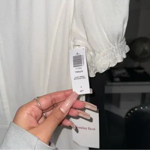 Aritzia Sunday Best 4 Tinsley Sweetheart Mini Dress White Puff Sleeve Fit Flare thumbnail 9