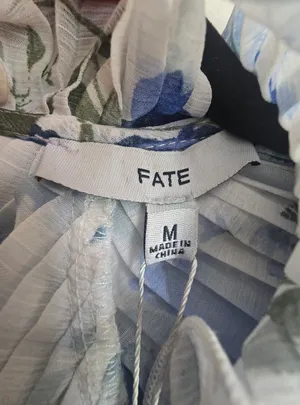 Fate Pleated Floral Blouse - Blue & White thumbnail 3