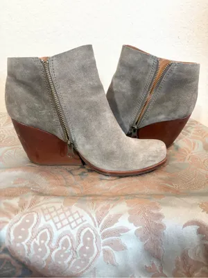 Kork Ease Natalya Gray Distressed Nubuck Leather Stacked Wedge Bootie Heel Sz 8 thumbnail 3