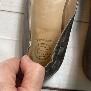 Tory Burch Minnie Travel Ballet Flats In Gunmetal thumbnail 9