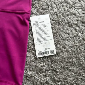 Lululemon Shorts s6 inch thumbnail 4