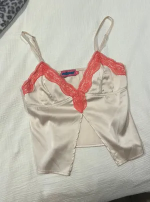 Edikted Top Crop Pink thumbnail 1