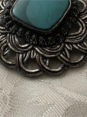 3” Round Boho Necklace Pendant Faux Turquoise Stone On Silver Tone Metal Vintage thumbnail 2