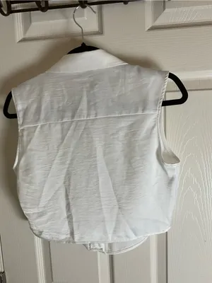 NWT Zara White Sleeveless Collared Button-Down Vest Top – Size XS thumbnail 5