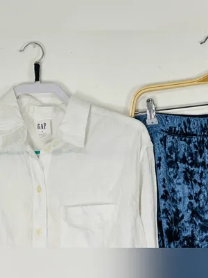 A New Day Women’s 2-Piece Outfit Set GAP Shirt & Velvet Wide Leg Pants Size Small thumbnail 7