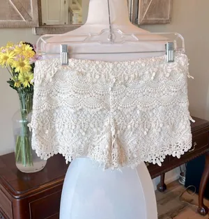 Love, Fire Feminine Crochet Lace Tiered Cream Shorts thumbnail 1