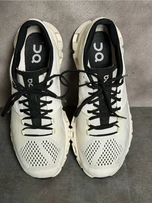 On Running Cloud X Women's White/Black Running Shoes Size 7.5 thumbnail 7