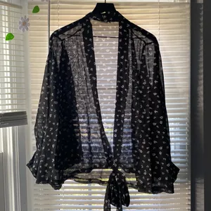 Blu Pepper black white floral oversized short kimono thumbnail 8
