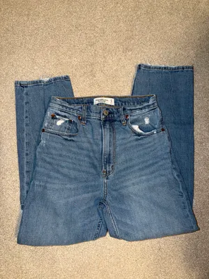 Abercrombie The Ankle Straight Ultra High Rise Distressed Jeans thumbnail 3