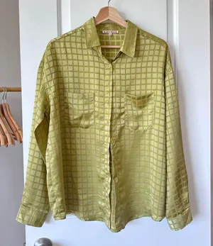 Green Button Down Size M thumbnail 1
