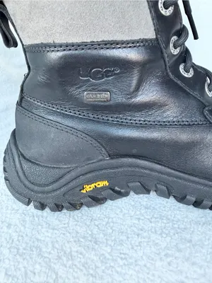 UGG Adirondack II Women’s 1906 Winter Boots Sz 6.5 Waterproof VIBRAM Cozy Snow thumbnail 10