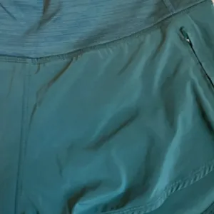 Outdoor Voices Hudson 2.5” Athletic Running Shorts Evergreen XL thumbnail 6