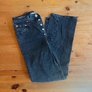 Women’s Levi’s Jeans thumbnail 1