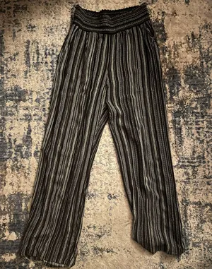 Kingston Gray Macy’s Flowy Black And White Pants thumbnail 1