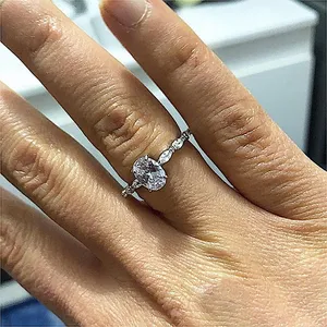 NEW Women's 2Ct Oval Simulated Diamond 14k‎ White Gold Plated Ring Size 7 thumbnail 1