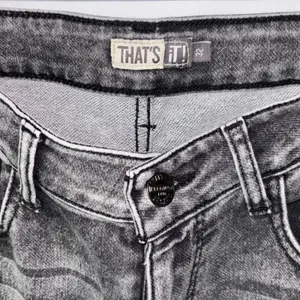 That's It Jeans Womens Sz‎ 32 Stretch Black Wash Denim Skinny Leg Grungy thumbnail 2