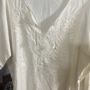 Embroidered White Women's Top thumbnail 2
