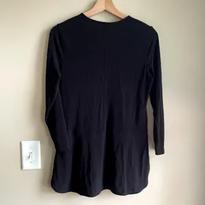 Lauren‎ Ralph Lauren black long sleeved v-neck blouse women's size S soft drape thumbnail 7
