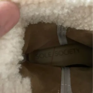 Sole Society Verona Winter Boots Women's 8.5 Beige Suede Faux Shearling Pull On thumbnail 9