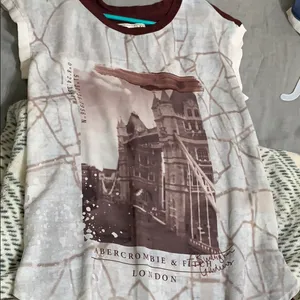 XS Women Abercrombie and Fitch blouse thumbnail 1