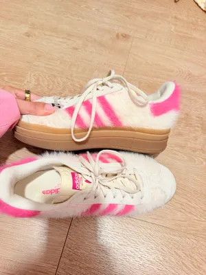 Adidas Limited Edition Sneakers gazelle thumbnail 2