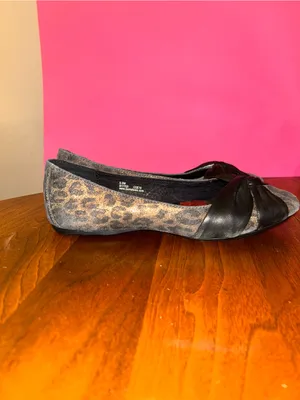 Born LillyAnimal Print Leather Upper&Lining Slip-on Shoes Flats Size 9.5 Women’s thumbnail 5
