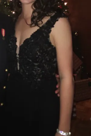 Sherri Hill Black Prom Dress thumbnail 6