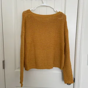 NEW Aeropostale women’s deep yellow‎ chunky thick knit Crewcut sweater medium thumbnail 6
