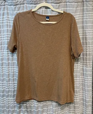 Old Navy Brown Top thumbnail 1