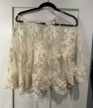Chelsea28 Ivory Floral Lace Off-Shoulder Top thumbnail 1