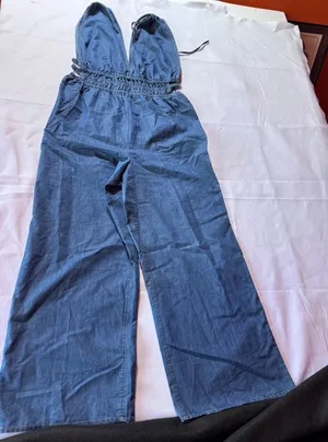 Indulge In Style Denim Jumpsuit XL Blue Wide Leg Halter V-Neck Smocked Waist thumbnail 1