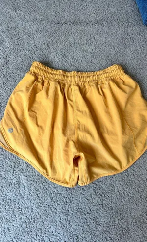 Lululemon Hotty Hot Shorts thumbnail 3